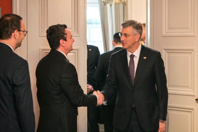 Takime bilaterale dhe fokus te siguria: delegacioni i Kosovës pjesë e Konferencës së Sigurisë në Mynih - Takime bilaterale fokustesiguriadelegacioniiKosovëspjesëeKonferencëssëSigurisënëMynih