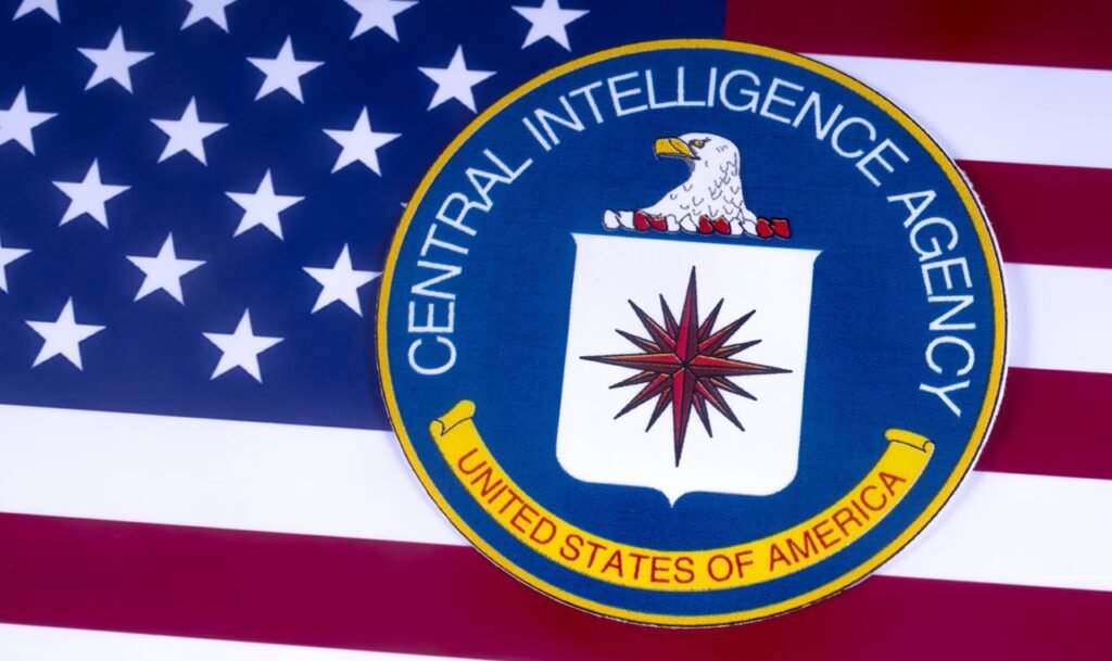 CIA tenton të rekrutojë informatorë brenda ushtrisë kineze - CIA tenton rekrutojëinformatorëbrendaushtrisëkineze