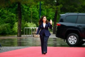 Osmani intensifikon konsultimet për një mandat të dytë, zhvillon takime me përfaqësuesit e komuniteteve jo serbe