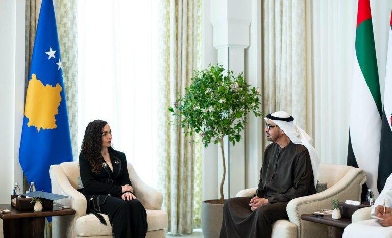 Presidentja Osmani: Kosova është e bekuar me mbështetjen e Emirateve të Bashkuara Arabe - Presidentja Osmani Kosova ështëebekuarmembështetjeneEmiratevetëBashkuaraArabe