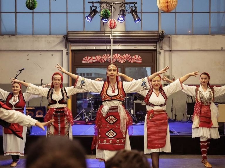 Ansambli “Teuta” organizon festimin e 17 Shkurtit në Lozanë - Ansambli Teuta organizon festimine17ShkurtitnëLozanë