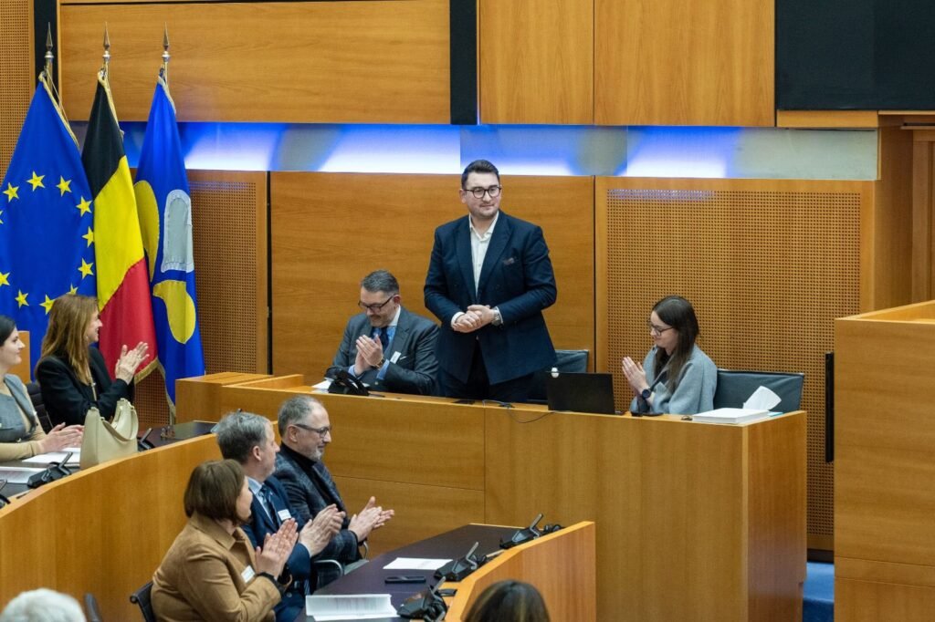 Konferencë në Bruksel për komunitetin shqiptar në Belgjikë - Konferencë Bruksel përkomunitetinshqiptarnëBelgjikë