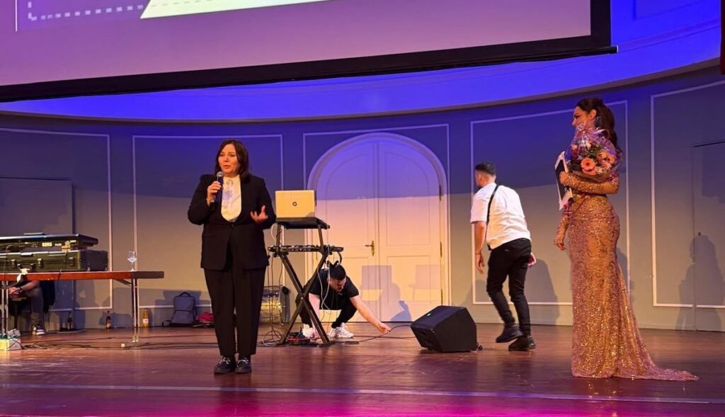 Mbrëmje Gala në Bavari kushtuar rolit të gruas në shoqëri - Mbrëmje Gala Bavarikushtuarrolittëgruasnëshoqëri