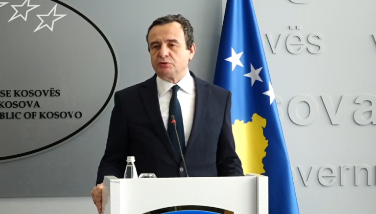 Kosova ofron lehtësira të përkohshme për serbët pa dokumente kosovare - Kosova ofron lehtësira tëpërkohshmepërserbëtpadokumentekosovare