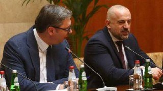 Raporti i Parlamentit Evropian: Serbia duhet të ndjekë penalisht Milan Radoiçiq për sulmin në Banjskë - Raporti Parlamentit EvropianSerbiaduhettëndjekëpenalishtMilanRadoiçiqpërsulminnëBanjskë