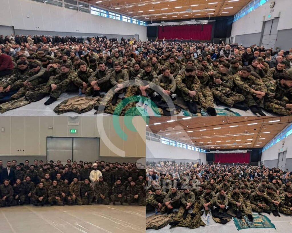 Ushtarët shqiptarë në Zvicra falin namazin e Fitër Bajrami - Ushtarët shqiptarë ZvicrafalinnamazineFitërBajrami