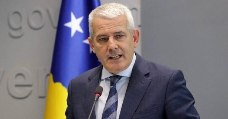 Sveçla: mërgimtarët do ta rifitojnë shtetësinë me vetëm një dokument