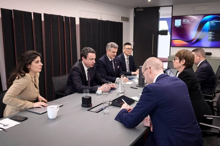 Kurti takohet me Presidenten e BERZh’it, ZKM: E inkurajoi të vazhdojë mbështetjen për sektorin privat - Kurti takohet PresidenteneBERZhitZKMEinkurajoitëvazhdojëmbështetjenpërsektorinprivat
