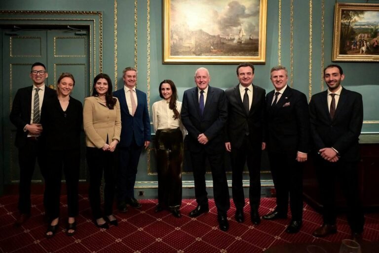 Kurti nga Londra: Britania partner kyç strategjik, synojmë thellim të bashkëpunimit në ekonomi dhe siguri - Kurti Londra Britaniapartnerkyçstrategjiksynojmëthellimtëbashkëpunimitnëekonomidhesiguri