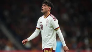 Pas Yamalit, edhe Pedri dënon thirrjet islamofobike - Pas Yamalit edhe Pedridënonthirrjetislamofobike