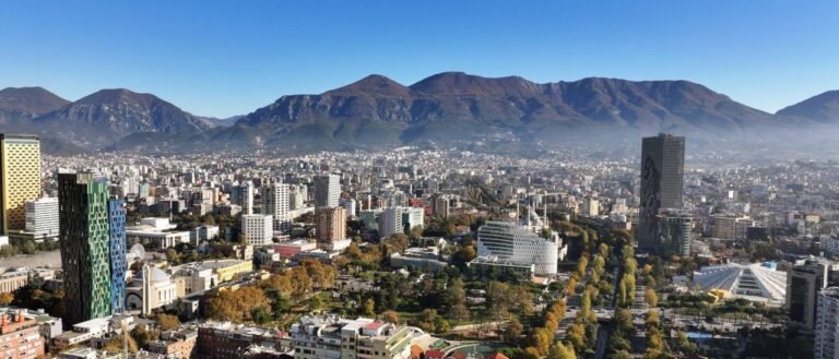61% e pronave në Shqipëri u blenë nga shtetas të BE-së - 61 pronave nëShqipëriublenëngashtetastëBE-së