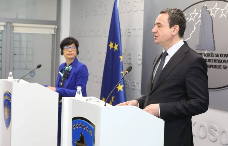 Kurti: S’po kërkojmë rrugë të shkurtra, as derë të pasme, vetëm proces meritor për integrim në BE - Kurti Spo kërkojmë rrugëtëshkurtraasderëtëpasmevetëmprocesmeritorpërintegrimnëBE