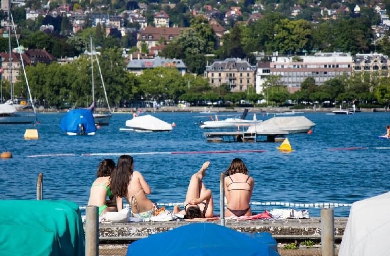 Zvicer: Temperaturat e liqeneve arrijnë nivele rekord - Zvicer Temperaturat liqenevearrijnënivelerekord