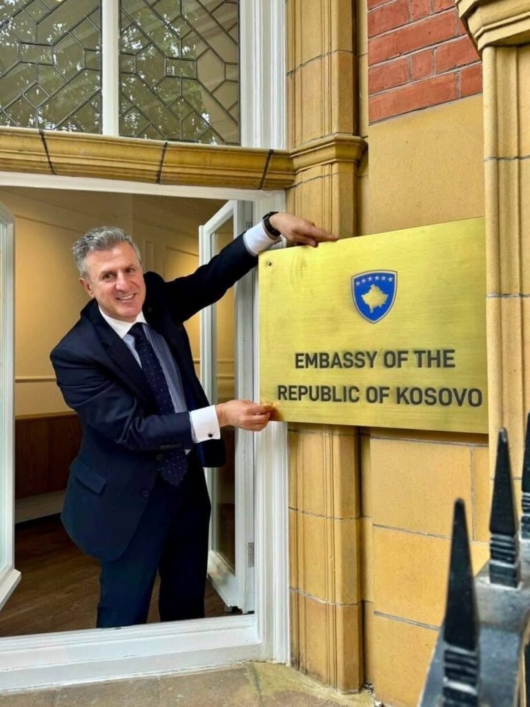 Kosova siguron objekt të përhershëm shtetëror në Londër - Kosova siguron objekt tëpërhershëmshtetërornëLondër