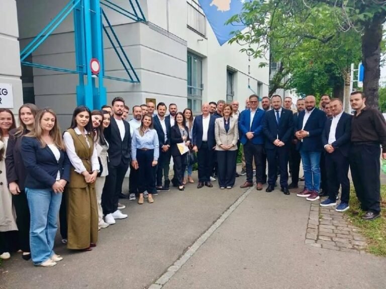 Kompanitë kosovare dhe diaspora në Zvicër thellojnë partneritetet biznesore - Kompanitë kosovare diasporanëZvicërthellojnëpartneritetetbiznesore