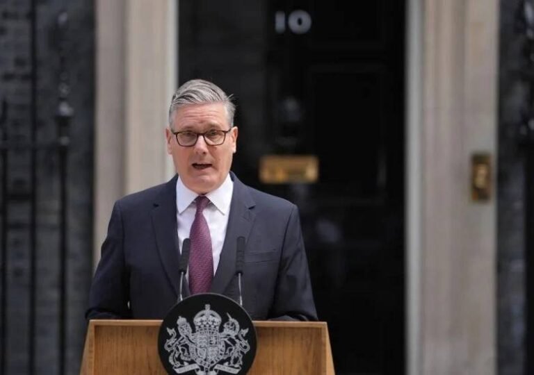 Starmer jep dorëheqjen si kryeministër i Britanisë dhe si kryetar i Partisë Laburiste - Starmer jep dorëheqjen sikryeministëriBritanisëdhesikryetariPartisëLaburiste