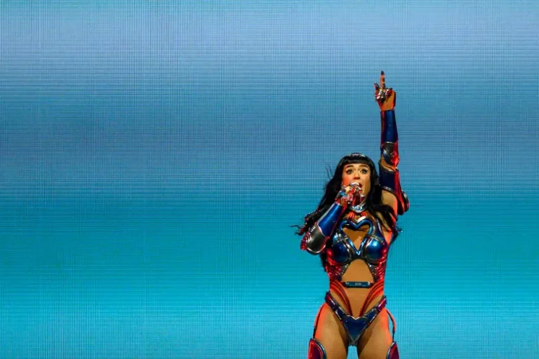 Katy Perry vjen në Prishtinë, konfirmohet si ylli i parë i “Sunny Hill Festival 2026”