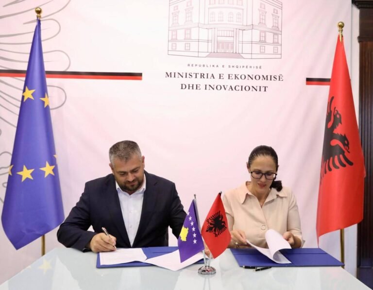 Kosova dhe Shqipëria me marrëveshje të re, procedura më të thjeshta për punësim - Kosova Shqipëria memarrëveshjetëreproceduramëtëthjeshtapërpunësim