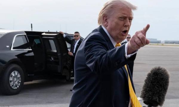 Trump paralajmëron Iranin: Mund t’i godasim edhe sonte, nuk do lejojmë armë bërthamore - Trump paralajmëron Iranin Mundtigodasimedhesontenukdolejojmëarmëbërthamore