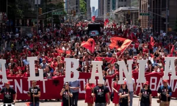 Kryebashkiaku i Nju Jorkut krijon lagjen shqiptare, e quan “Little Albania”, ankohen italianët - Kryebashkiaku Nju JorkutkrijonlagjenshqiptareequanLittleAlbaniaankohenitalianët