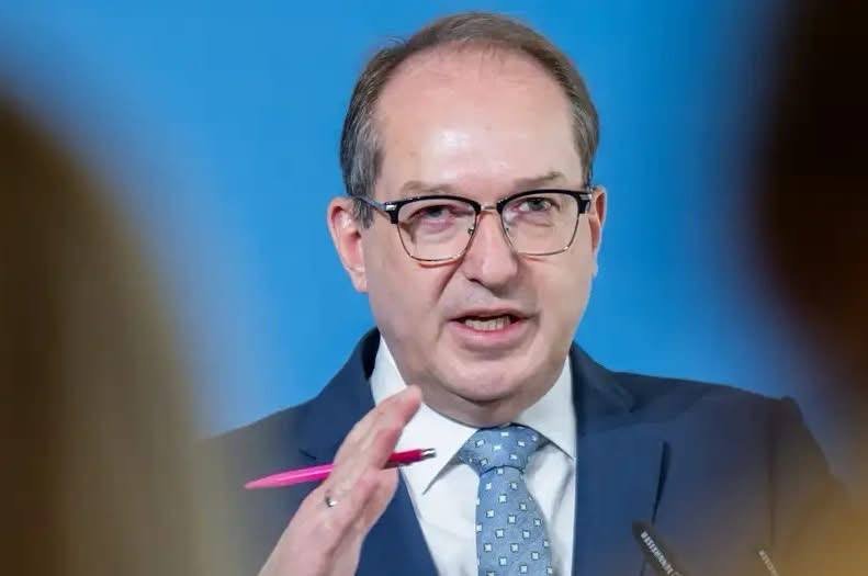 Dobrindt: Gjermania përballet me rrezik të lartë sulmesh - Dobrindt Gjermania përballet merreziktëlartësulmesh
