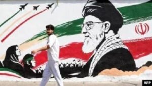 Irani thotë se ka ndalur sulmet ndaj aleatëve të Uashingtonit, teksa SHBA-ja pezullon bombardimet - Irani thotë se kandalursulmetndajaleatëvetëUashingtonitteksaSHBA-japezullonbombardimet