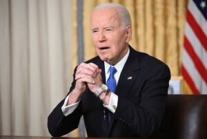 Publikohen audio-incizimet e Bidenit ku flet për dokumente të klasifikuara