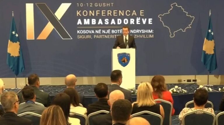 Kurti: Zgjerimi ushtarak i Serbisë lidhet me synimet e saj hegjemoniste - Kurti Zgjerimi ushtarak iSerbisëlidhetmesynimetesajhegjemoniste