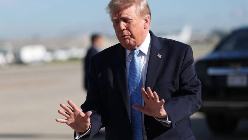 Trump përshëndet arrestimin e pesë të dyshuarve pranë bazës ushtarake britanike - Trump përshëndet arrestimin epesëtëdyshuarvepranëbazësushtarakebritanike