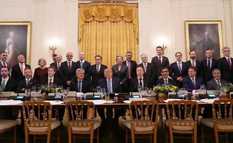 Gjigantet e teknologjisë nënshkruajnë marrëveshjen në Shtëpinë e Bardhë për zhvillimin e vetë-kontrollit të AI-së - Gjigantet teknologjisë nënshkruajnëmarrëveshjennëShtëpinëeBardhëpërzhvilliminevetë-kontrollittëAI-së