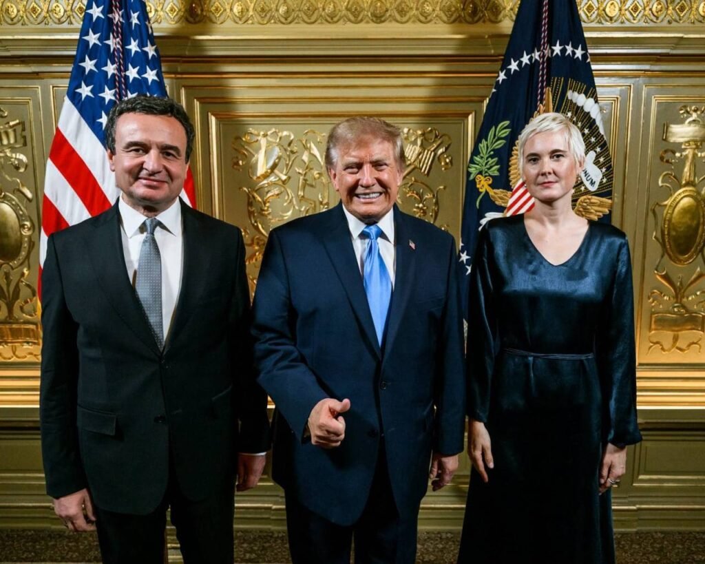 Kurti publikon foton me Presidentin Trump: E falënderova për investimet në mbrojtje - Kurti publikon foton mePresidentinTrumpEfalënderovapërinvestimetnëmbrojtje