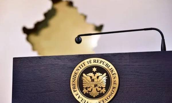Afati për Presidentin skadon sot, a po rrezikon vendi zgjedhjet e reja? - Afati Presidentin skadonsotaporrezikonvendizgjedhjetereja