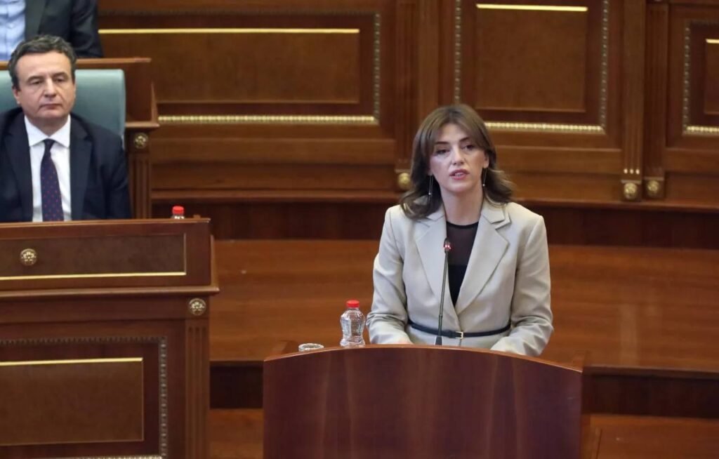 Haxhiu i drejtohet Kushtetueses për kompetencat presidenciale pas skadimit të mandatit - Haxhiu drejtohet Kushtetuesespërkompetencatpresidencialepasskadimittëmandatit