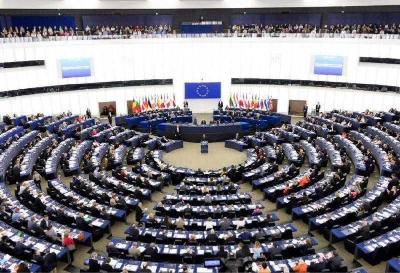 Parlamenti Europian miraton rregulla të reja për të mbrojtur pasagjerët - Parlamenti Europian miraton rregullatërejapërtëmbrojturpasagjerët