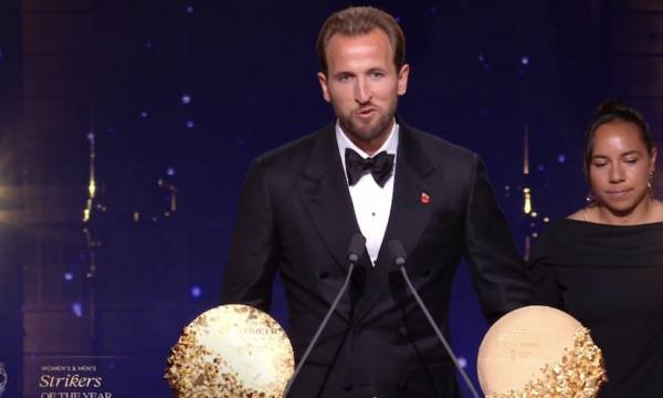 Harry Kane fiton çmimin e sulmuesit më të mirë të vitit 2026, vendos rekord të ri